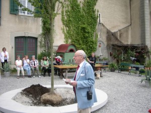 Lindenpflanzung Schloss Grünenstein 007   
